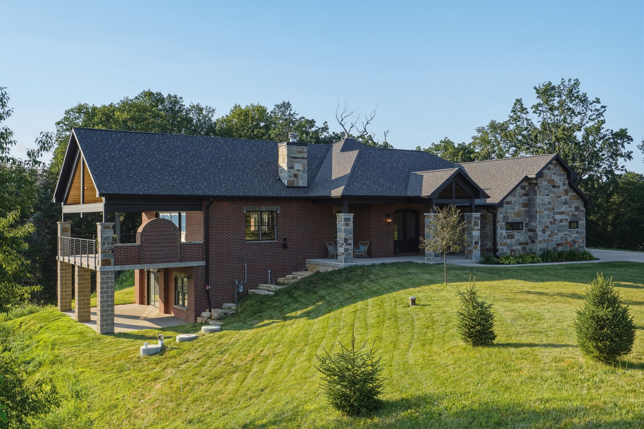 1597 Bluff Hollow Trail, Hazel Green, photo 2