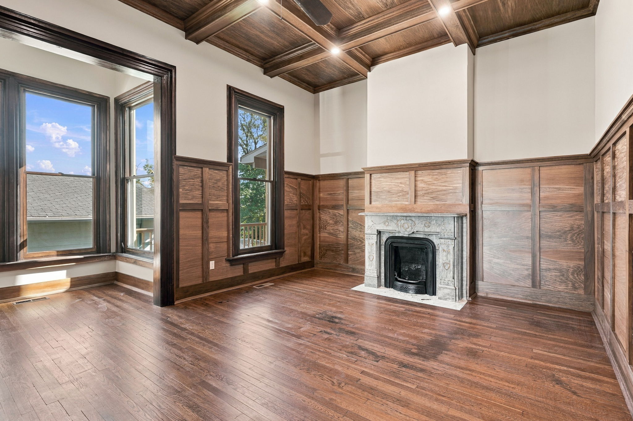 890 W 3rd St, Dubuque, photo 10